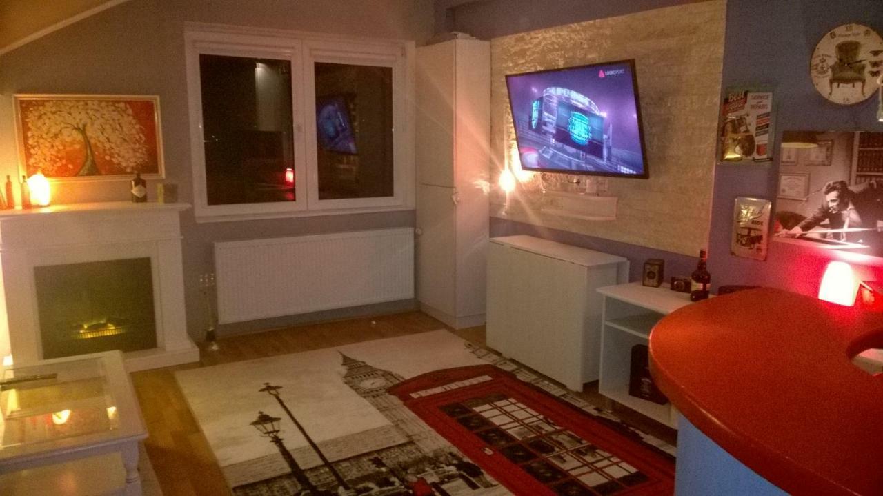 Dan Mija Apartment Mediaş Екстериор снимка