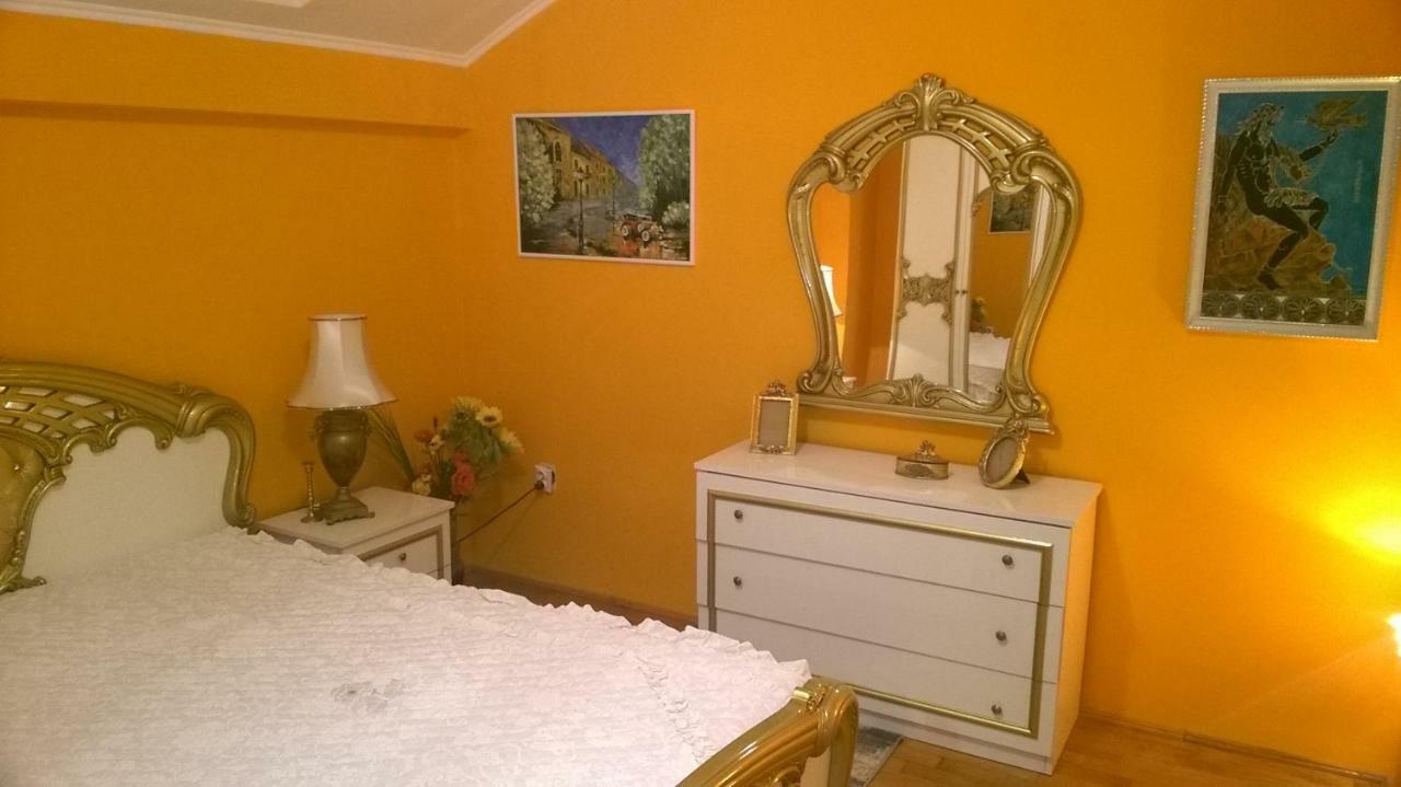 Dan Mija Apartment Mediaş Екстериор снимка