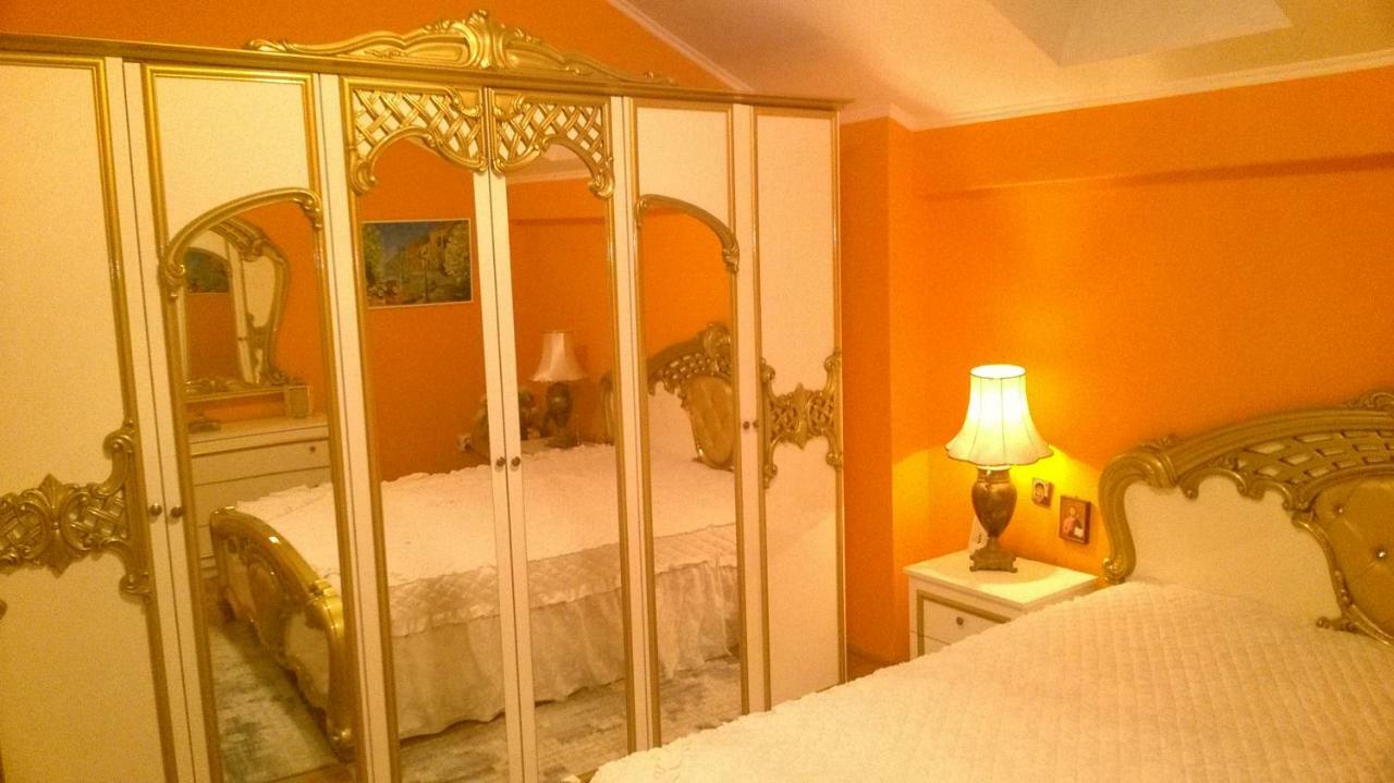Dan Mija Apartment Mediaş Екстериор снимка